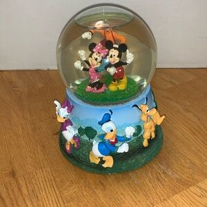 Disney music snow  globe